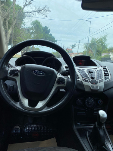 Ford Fiesta Kinetic 1.6 Design 120cv Titanium