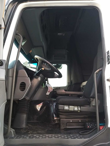 Mercedes Benz Actros 2546