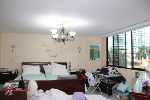 Imagen 10 de 14 de Venta De Apartamento De 222 M2 En Ph Rocamar, 21-8901