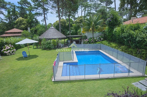 Imagen 26 de 30 de Casa 4 Dormitorios Mansa Con Piscina En Alquiler