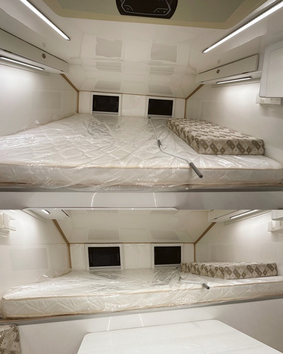 Camper Ag 240 Para Doble Cabina Mediana