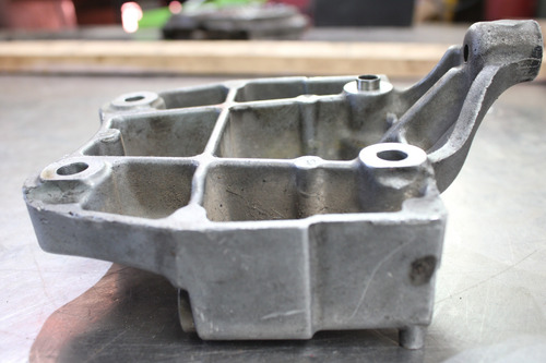 Soporte Compresor Peugeot 206 2002 Std 1.4 9628584080 S4851 (Usado)