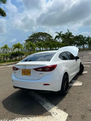 Mazda 3 2.0 Touring At