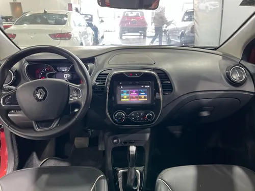 Renault Captur 2.0 Iconic At