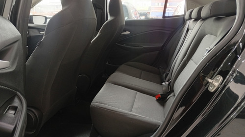 Chevrolet Onix plus 1.0 Lt 4p