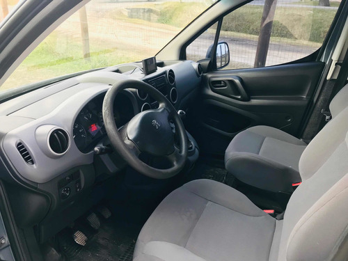 Peugeot Partner Vidriada