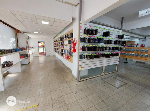 Imagen 7 de 12 de Local Comercial En Venta En Abasto Doble Altura En Esquina