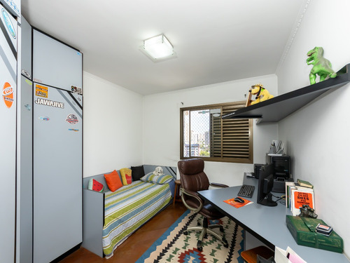 Apartamento Tipo Para Venda Com 3 Quartos, Sendo 1 Suíte, 136m²