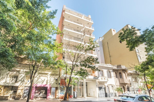 Imagen 2 de 18 de Edificio - Centro