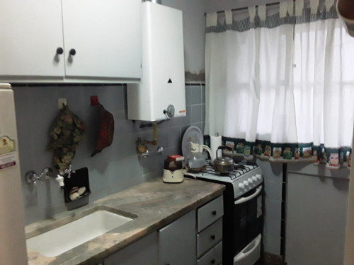 Imagen 5 de 9 de En Venta Departamento Proximo A Av. Colon Y La Playa