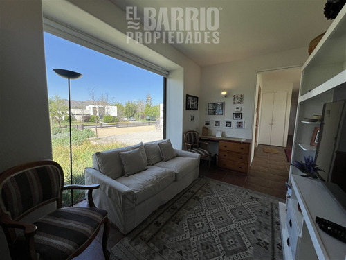 Casa En Venta De 3 Dorm. En Colina