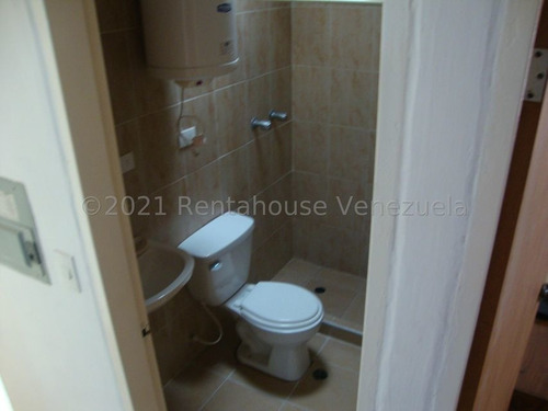 Imagen 16 de 30 de Se Vende Casa En Villas Del Golf Plaza Rah: 22-308