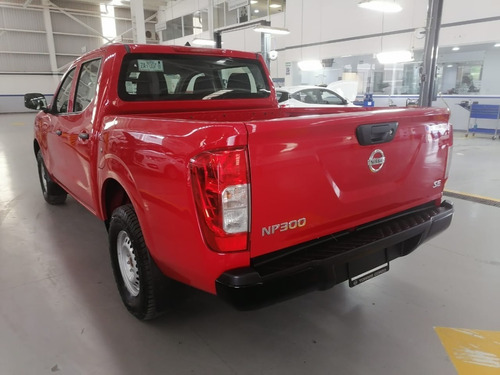 Imagen 5 de 15 de Nissan Np300 Doble Cabina