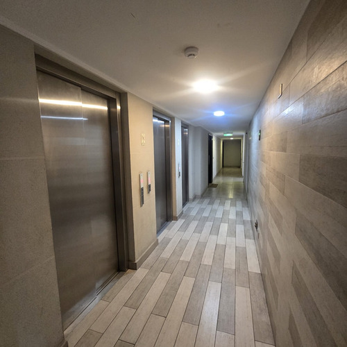 Se Vende Dpto. Con Vista Despejada Al Oriente Macul
