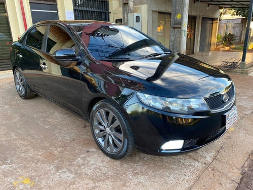 Imagen 2 de 8 de Kia Cerato Cerato Automático Caja Secuencial