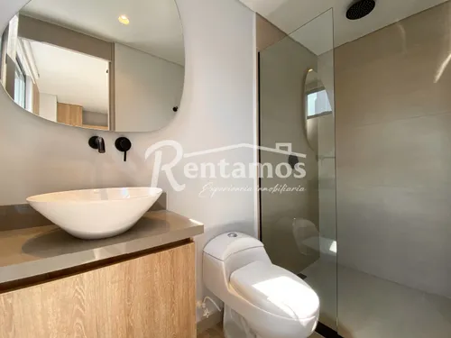 Apartamento En Arriendo En El Tesoro. Cod A776005