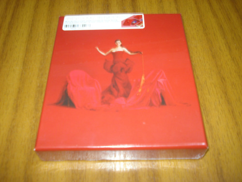 Boc Cd Selena Gomez / Revelacion (nuevo Y Sellado) Deluxe