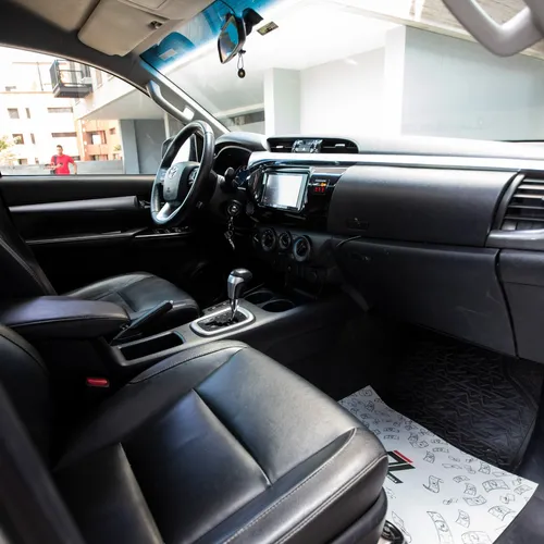 Toyota Hilux Srv 2.8