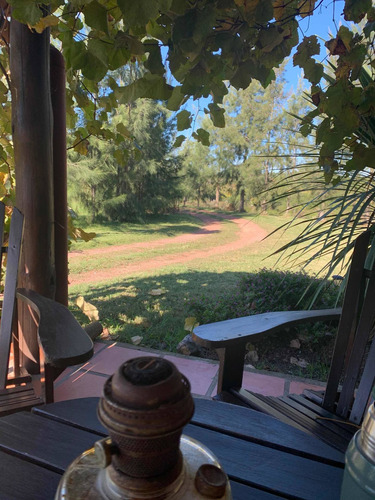 3 Hectáreas Con Gran Casa, Galpón , Piscina, Vista Al Rio