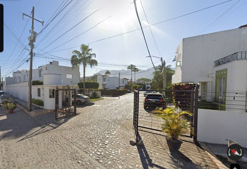 Casa En Condominio Ubicada En Colonia Paseo De La Ribera Puerto Vallarta, Jalisco. Con 3 Recamaras Y 103m2. A 9 Minutos De Costco Puerto Vallarta.