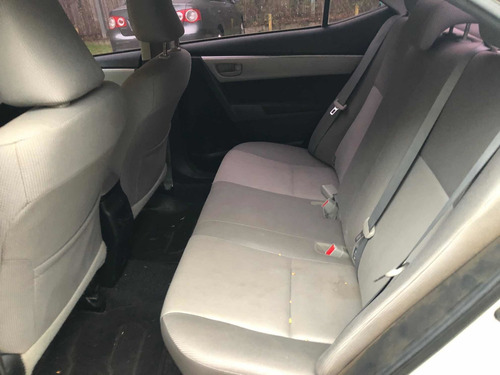 Imagen 10 de 14 de Toyota Corolla 2014 1.8 Xli Cvt 140cv