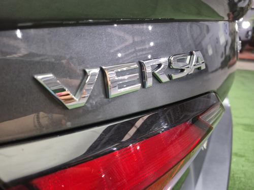 Nissan Versa 1.6 Exclusive Cvt