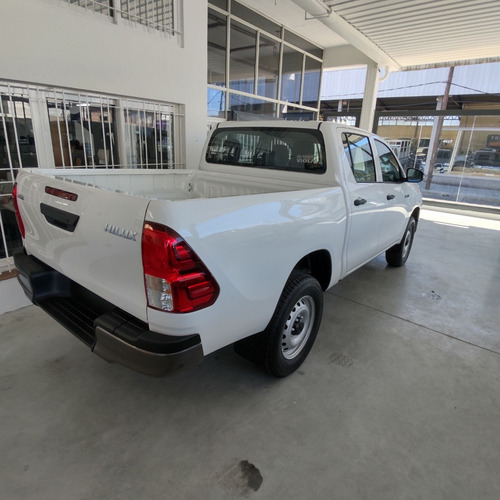 Toyota Hilux 2.4 Cd Dx 150cv 4x2