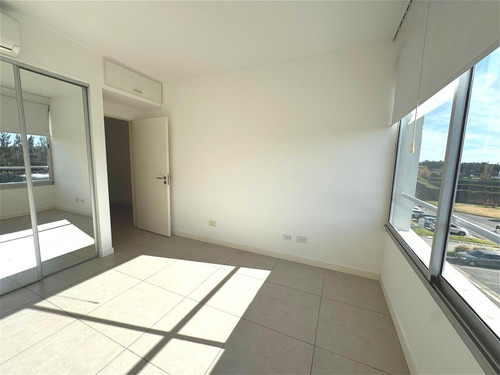 Departamento En Barrio Islas Del Golf Qbay