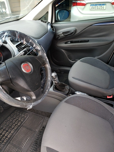 Fiat Punto 2013 1.4 Attractive Flex 5p