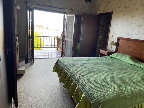 Importante Casa A 100 Mtrs Del Mar Para 13 Personas.