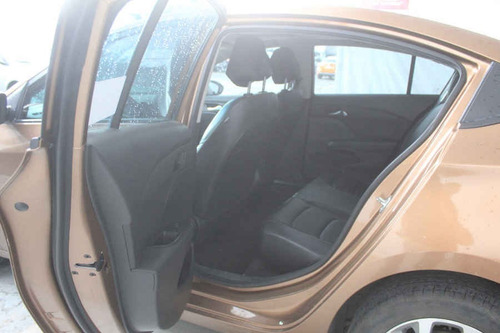Imagen 10 de 15 de Chevrolet Cavalier 2019 4p Premier L4/1.5 Aut