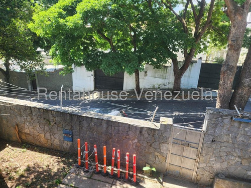 Casa En Venta En Country Club Para Remodelar Casas En Caracas Angela Tochon Country Club Chacao 1241 Metros Vista Al Avila