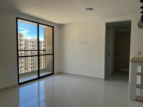 Rento Apartamento Con Excelente Ubicación En Rionegro