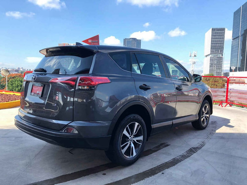 Imagen 5 de 14 de Toyota Rav4 2017 5p Le L4/2.5 Aut