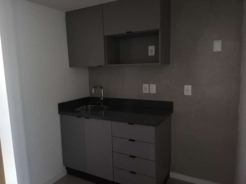 Venta Con Renta De Oficina En Pocitos, Hub