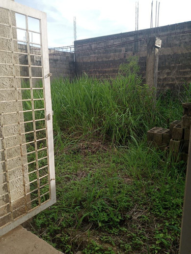 Se Vende Casa En La Urbanizacion Los Olivos