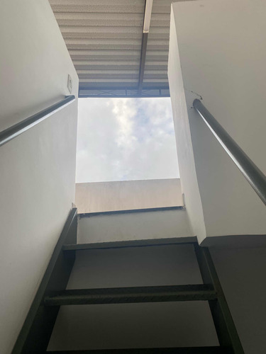 Casa 2 Quartos Suíte E Terraço Amplo