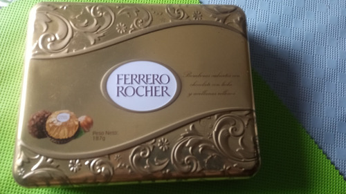 Lata Vacia Ferrero Rocher Labarada Impecable !! // Belgrano
