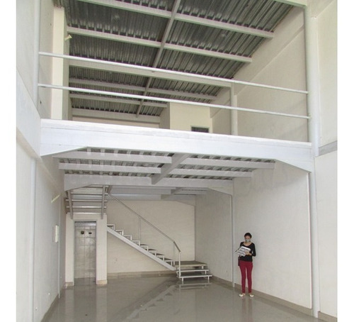 Imagen 3 de 10 de Locales Comerciales A Pie De Calle Av Aranzazu.. En Venta Y Alquiler..0424 496 01 02
