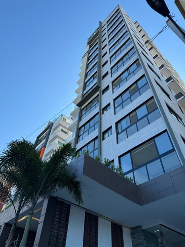 Apartamento En Venta En Serrallés Proximo Sectores Como Naco Y Piantini