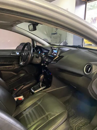 Ford Fiesta 1.6 Hatchback Titanium