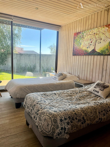 Se Arrienda Casa Amoblada De 180m2 En Condominio De Talca