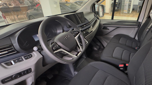 Chevrolet Express Max 2025