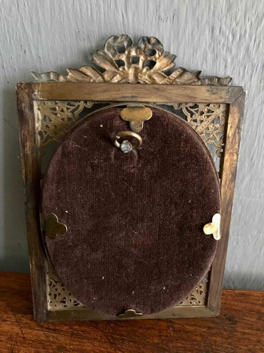 Muy Antiguos Porta Retratos Con Imágenes Religiosas Bronce ! (Usado)