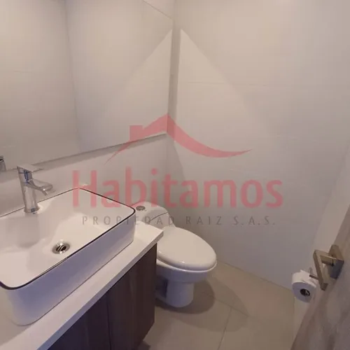 Apartaestudio En Arriendo En Medellín - El Poblado Cod 68679