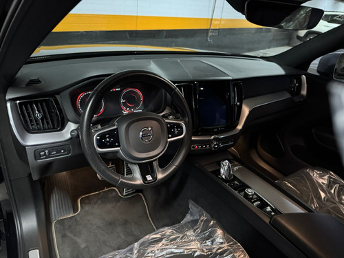 Volvo XC60 2.0 T8 HYBRID R-DESIGN AWD GEARTRONIC