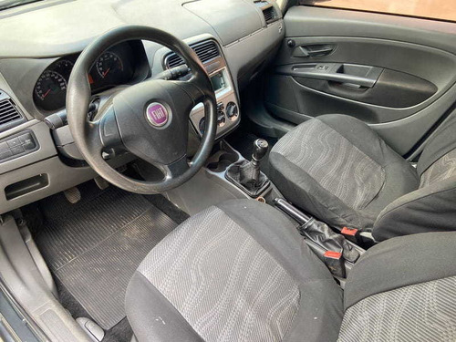 Imagem 15 de 15 de Fiat Punto 1.4 8v 4p 2010