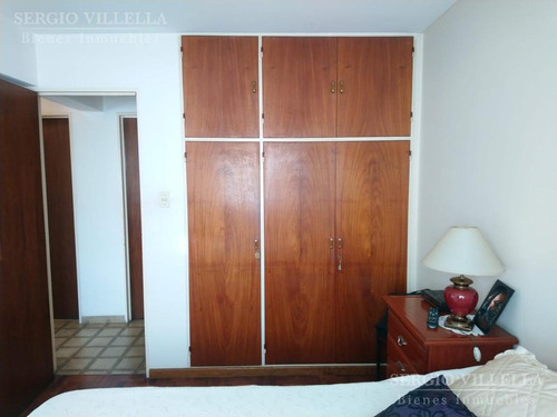 Departamento En Venta De 3 Dormitorios En Barrio Guemes