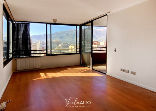 Depto. En Venta 3 Dormitorios Las Condes/ Impecable / Vista