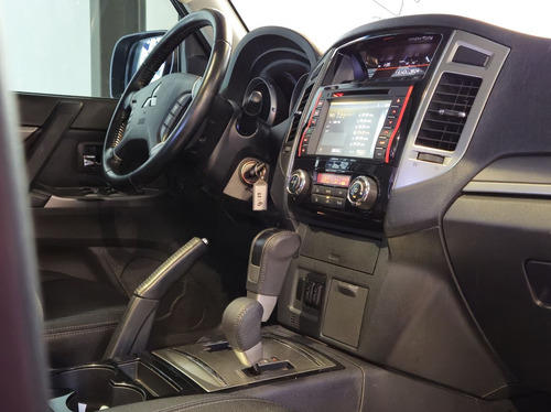 Mitsubishi Pajero Full 3.8 HPE 4X4 V6 24V